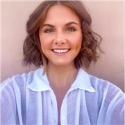 English Tutor providing lessons for students of all ages