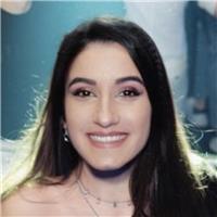 Fotografa, libero professionista, offre lezioni di fotografia per principianti, in presenza e/o online