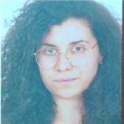 Insegnante di lingue straniere impartisce lezioni private di inglese, francese e tedesco