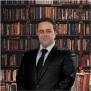 An expert in economic sciences, distinguished in scientific research, for all economics and business administration students in sc