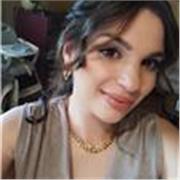 Studentessa universitaria impartisce lezioni di matematica e non solo