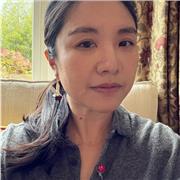 I have extensive international work experience, with a notable track record in the fields of art and language education.