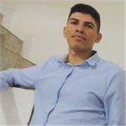 Profesor de matemáticas con más de 4 años de experiencia enseñando presencialmente y en línea.