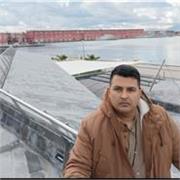 Profesor de español nativo y además expresiones cotidianas y de calle también.