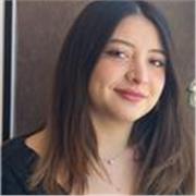 El inglés es mi segunda lengua por lo que lo enseño con pasión, dedicación pero también con paciencia y estrategias específicas.