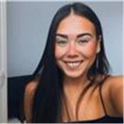 Profesora de portugués apta para todos los niveles. 