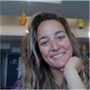 Profesora titulada en español para extranjeros con más de 10 años de experiencia en diferentes contextos y diferentes perfiles. 