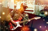 Master de Guitarra para aficionados y profesionales..Guitarra de Rock & Pop.Solos completos de Rock. Clase
Individual 1 hora 20€