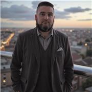 I am a native English speaker born in Gloucestershire, England