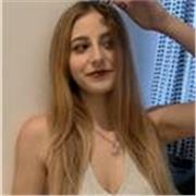 Studentessa di 21 anni disponibile per aiuto compiti e ripetizioni