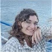 Studentessa Accademia di belle Arti di Napoli offre lezioni di storia dell'arte