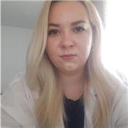 I’m an English tutor specialising in helping learners build confidence in speaking and conversation.