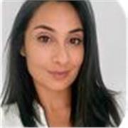 English tutor providing online lessons for all levels