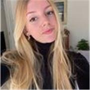 Sono una studentessa universitaria e offro lezioni di inglese personalizzate, soprattutto per superare gli esami Cambridge. 