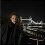 Hi everyone! Sono la tua nuova insegnante di inglese, ready to help you! 