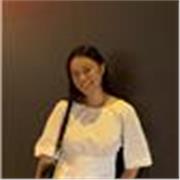 Estudiante de Derecho y Ade, que imparte clases de todas las asignaturas hasta 4 de ESO.