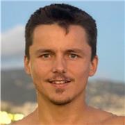Cours de coaching sportif à but de performance, remise en forme, renforcement musculaire