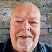 I am a highly committed trainer with an extensive business background at executive level.