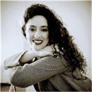 Docente di pianoforte in possesso di laurea triennale in pianoforte e attualmente specializzanda nello strumento