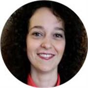 Vivo in Spagna da dieci anni e insegno spagnolo online agli adulti, aiutando a migliorare in modo semplice e motivante