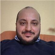 Laureato in Economia, impartisco lezioni di Matematica, Statistica, Ragioneria, Economia Aziendale, Economia Politica e Inglese