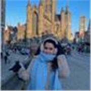 ¡Hola! Soy estudiante de Bioquímica y Biomedicina en la Universidad de Valencia y doy clases de refuerzo en Biología :)