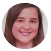 Profesora con ganas de enseñar a niños y niñas. 