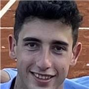 Estudiante de segundo año de administración y dirección de empresas se ofrece para ayudar a la asignatura de economia