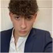 studente di quinto liceo classico impartisce ripetizioni di latino e greco