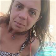 Laureata in diritto ed economia