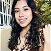 Maestra de psicología para niños y adolescentes