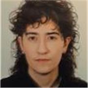 Laureato AbaFi, C2 in inglese (Cambridge & IELTS), C2 in tedesco, C2 in ladino, italiano madrelingua (Trilinguismo certificato)