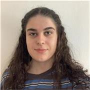 Estudiante universitaria canguro + ayuda con estudios