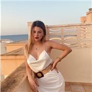 Doy clases particulares de matemáticas, economia y lenguad para primaria y ESO. Tengo mucha paciencia y me encanta enseñar. Estudio segundo de Economia