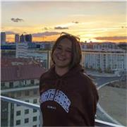 Profesora para asignaturas de letras como lengua castellana y literatura, inglés, historia... Busco trabajo principalmente en la zona Madrid centro