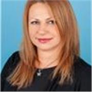 English as a foreign language tutor with more than 20-year experience of teaching teenagers and adults from different cultures. 