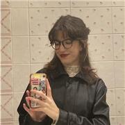 Profesora particular de inglés con 3 años de experiencia. Dirigido a alumnos de todas las edades, nivel máximo C1