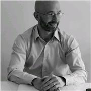 Docente di Liceo impartisce lezioni di Latino, Italiano, Storia, Geografia. Lezioni personalizzate sia in presenza che online