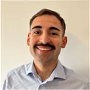 Profesor de Historia General con formación académica en historiografía latinoamericana y europea