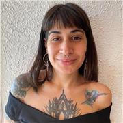 Pintora y Muralista. Profesora de iniciación en pintura al Óleo y acrílico.