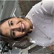 Profesora de español nativo.
Apta para todas las edades.
