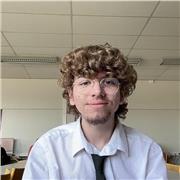 Professeur de programmation en ligne pour les débutants.