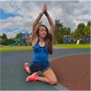 instructora de yoga en chile, certificada, sesiones a todas las edades