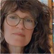 I'm an abstract artist able to adapt my lessons to any age or ability 