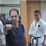 Istruttore Karate 6 Dan con molta esperienza offresi come insegnante