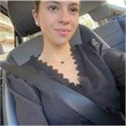 Profesora de repaso que imparte clases de lengua (catalana o castellana) para alumnos de primaria