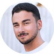 Profesor de inglés con nivel profesional avanzado acreditado por Cambridge y IELTS y experiencia profesional en el Reino Unido. 