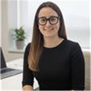 Ragazza seria, laureata e amante dell’insegnamento. Di qualsiasi cosa si tratti, l’obiettivo è imparare insieme! 