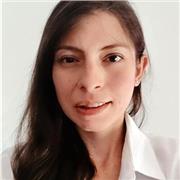 Profesora titulada en diseño gráfico imparte clases de dibujo niveles básico e intermedio