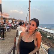 Con mi poder de la paciencia y una dedicación a prueba de retos, sería ideal guiar a los peques en su camino de aprendizaje.